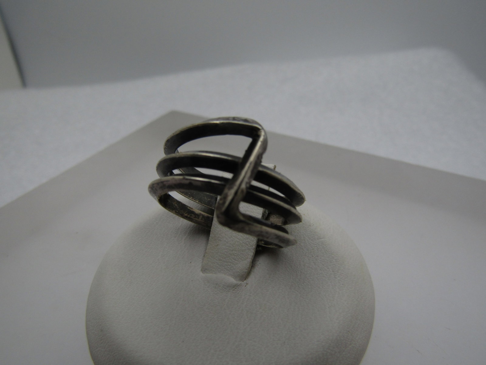 Vintage Sterling Triple Band Mod Ring, Sz. 6, 1960's-1970's: Title: Vintage Sterling Triple Band Mod Ring, Sz. 6, 1960's-1970's Description: Vintage Sterling Triple Band Mod Ring, Sz. 6, 1960's-1970's. This is a mod design with three bands that are offset and s