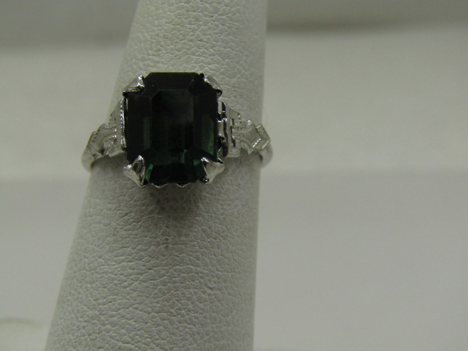 Vintage Plated Green Emerald Cut Glass Stone Ring, Sz. 6 - 2