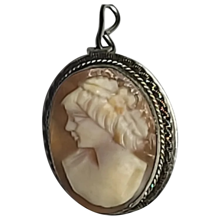 Vintage Sterling Silver Hand-Carved Shell Filigree Cameo Pin/Brooch (1 of 6)