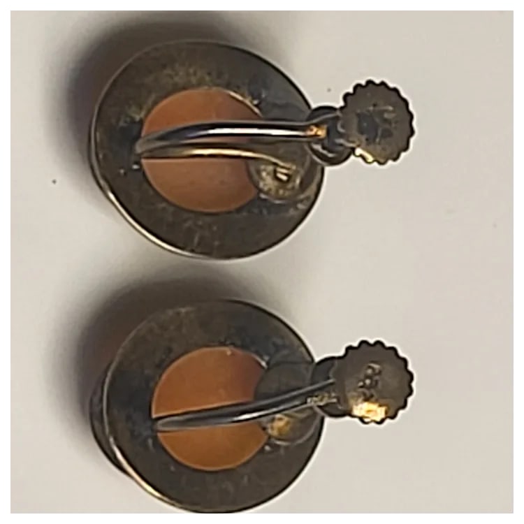 Vintage Shell Cameo Earrings - 3