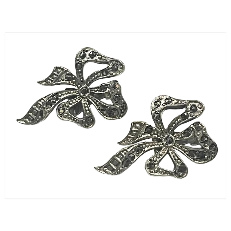 Vintage Marcasite Ribbon Clip Earrings (1 of 5)