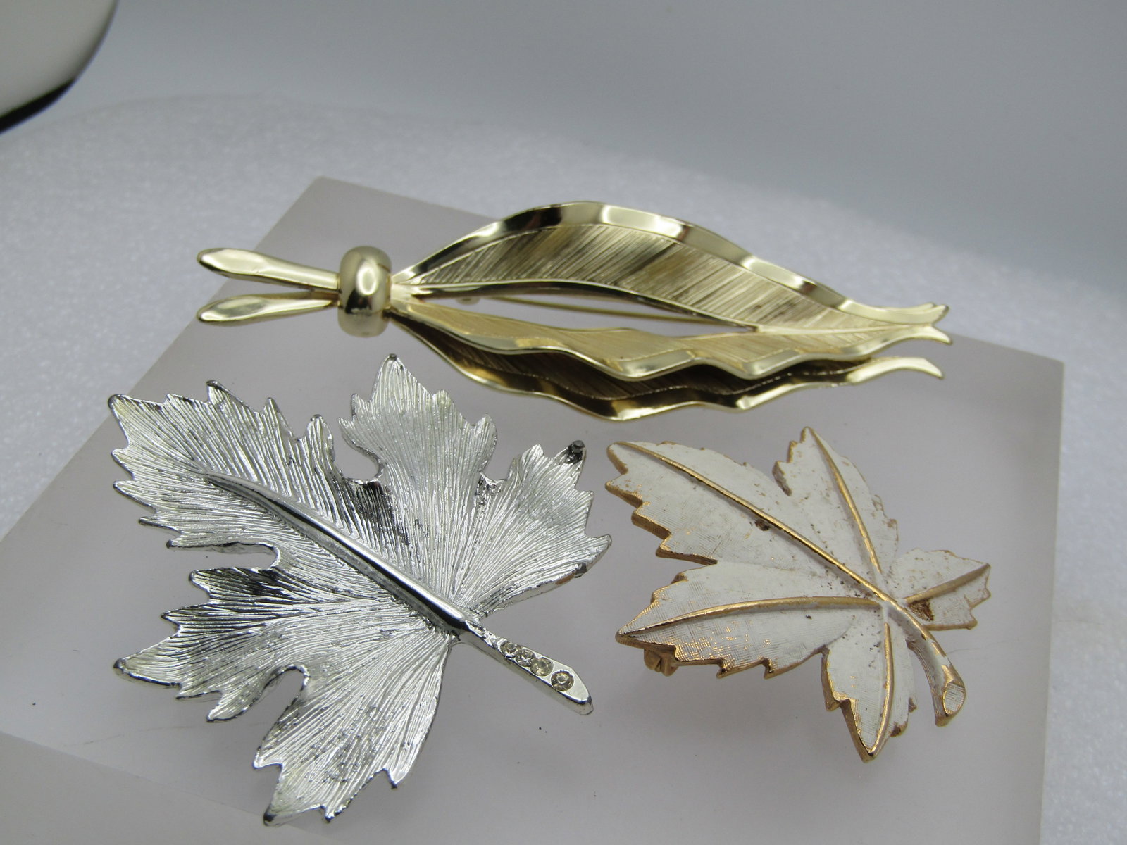 Vintage Three Leaf Brooch Lot, 1960's-1970's - 3