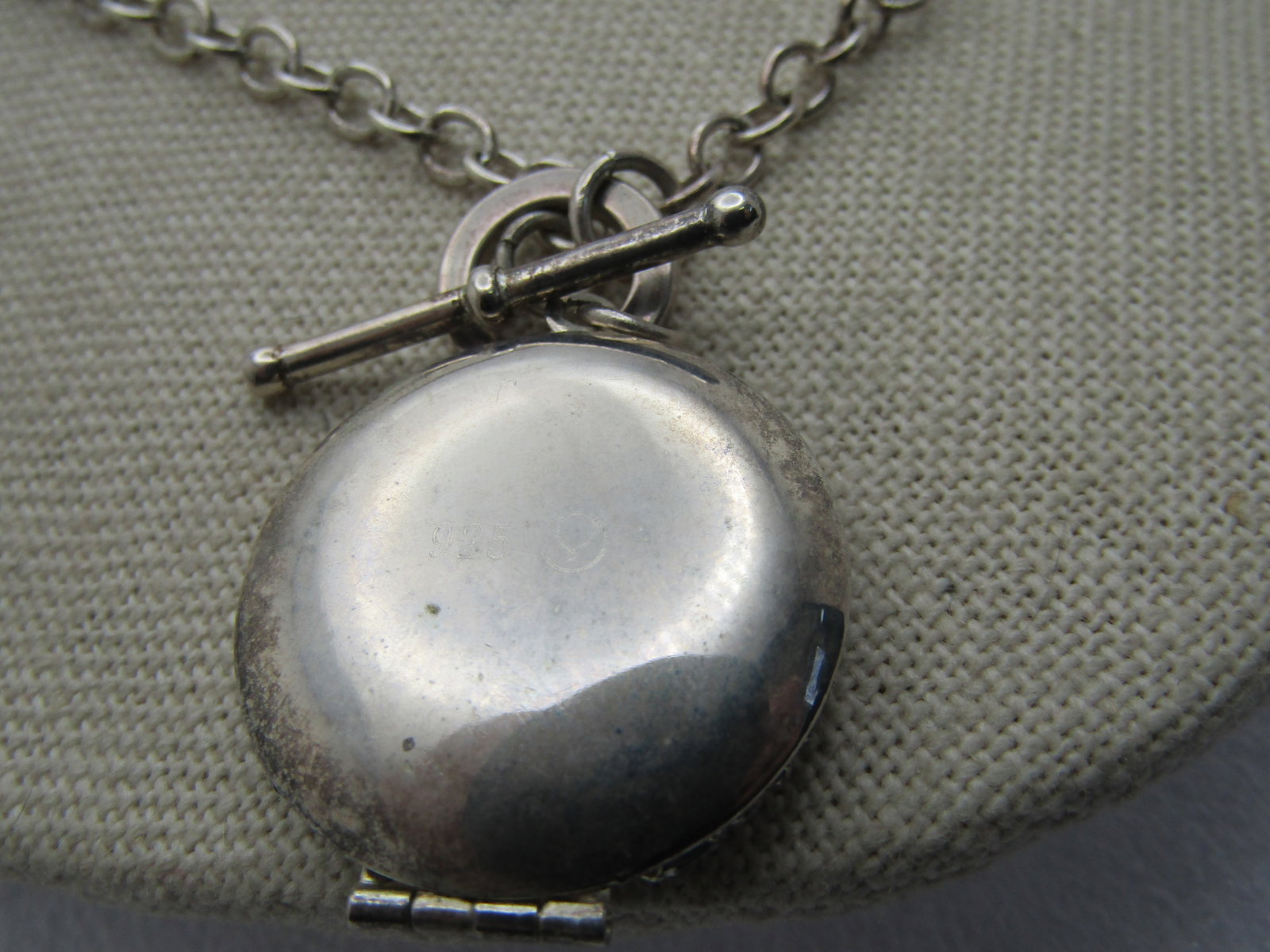 Vintage Locket Necklace, 18", Toggle Clasp, 1980's-1990's - 4