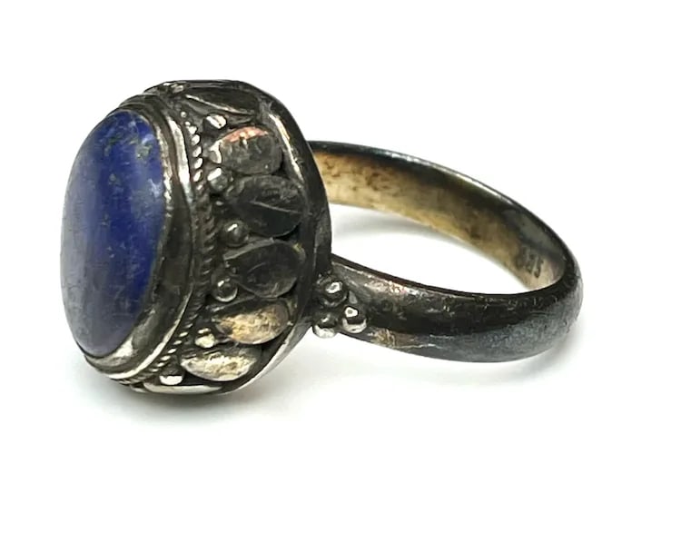 Vintage Sterling Silver Lapis Lazuli Ring - 7