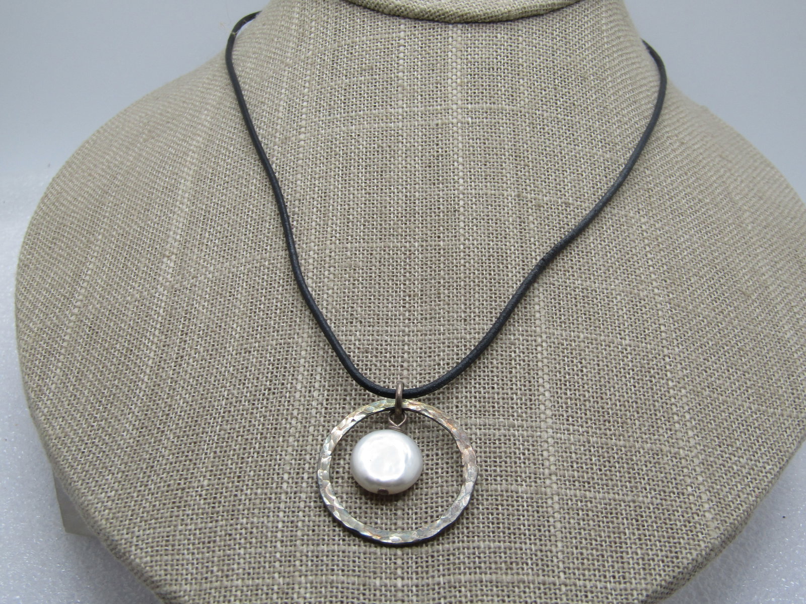 Vintage Sterling Freshwater Pearl & Hammered Pendant, 17", 1980's - 2