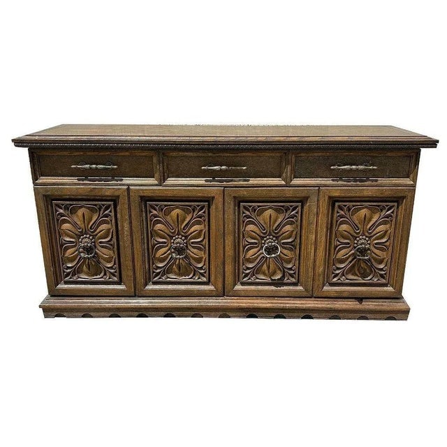 1970s Mid Century Mediterranean Revival Carved Oakwood Buffet Cabinet - 2