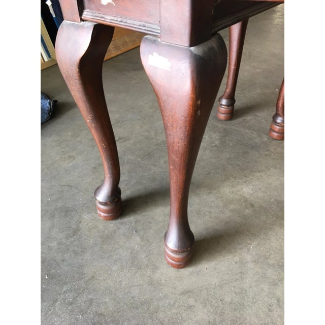 Early American 18th Century Drop-Leaf Mahogany Dining Table - 7