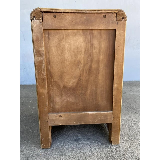1930s Restored Streamline Stick Reed Rattan Nightstand with Grass Mat Coverings - 6