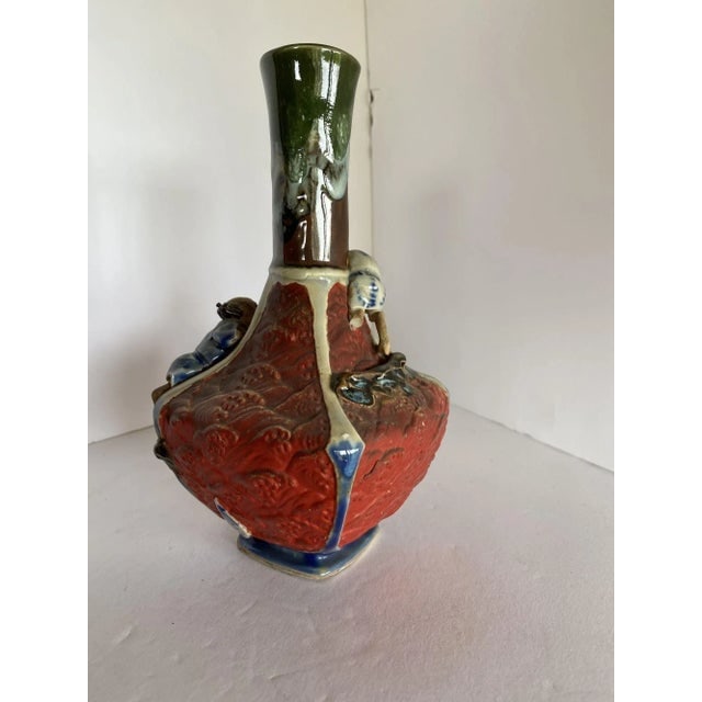 Late 19th Century Inoue Ryosai II Japanese Sumida Ware Vase With Two Men on Rocky Ledge - 3