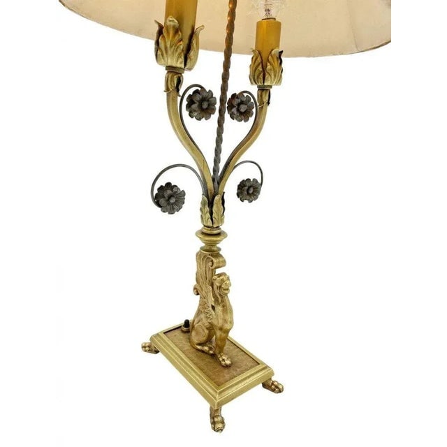 1940s Hollywood Regency Brass Scrolling Griffin Table Lamp With Lamp Shade - 2