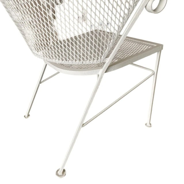 Pair of 1950s Woodard Pinecrest Mesh Iron Patio/Outdoor Lounge Chairs - 7