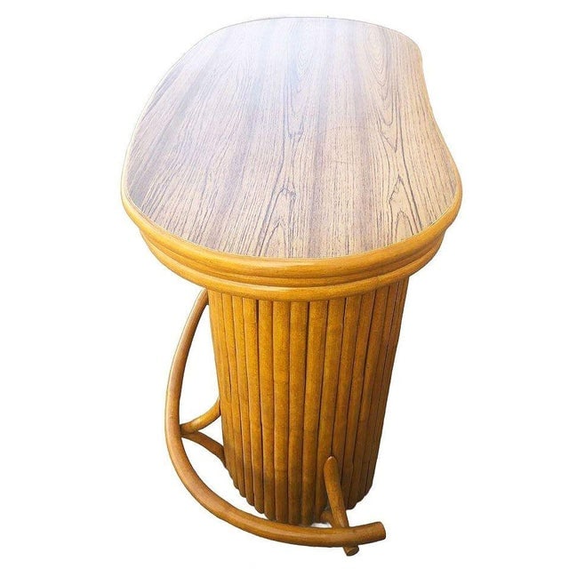 1950s Restored Mid-Century Vertically Stacked Oval Top Rattan Bar W/ Foot Rest - 5