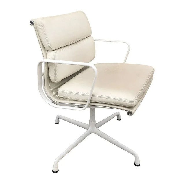 White Eames Ea208 Leather Soft Pad Chair by Herman Miller, Set of 4 - 2