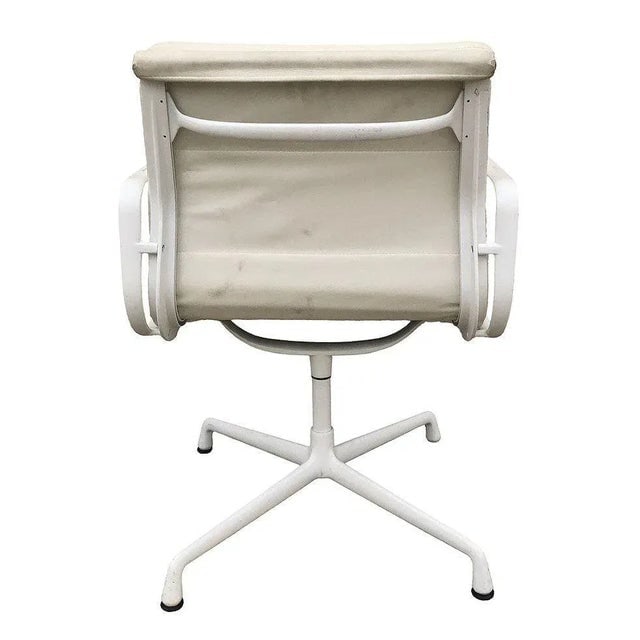 White Eames Ea208 Leather Soft Pad Chair by Herman Miller, Set of 4 - 5
