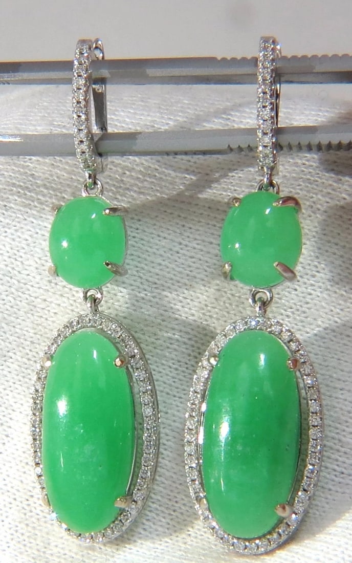 27.80ct GREEN QUARTZ DIAMOND DANGLE EARRINGS 14KT**: Title: 27.80ct GREEN QUARTZ DIAMOND DANGLE EARRINGS 14KT** Description: Dangling Greens 27.00ct. Natural Green Quartz earrings. Cabochon cut 20 X 9mm & 9 X 8mm Opaque, mint green color .80cts of