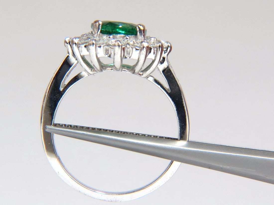 4.02ct Natural oval Emerald diamond cocktail halo ring 18kt *v - 6