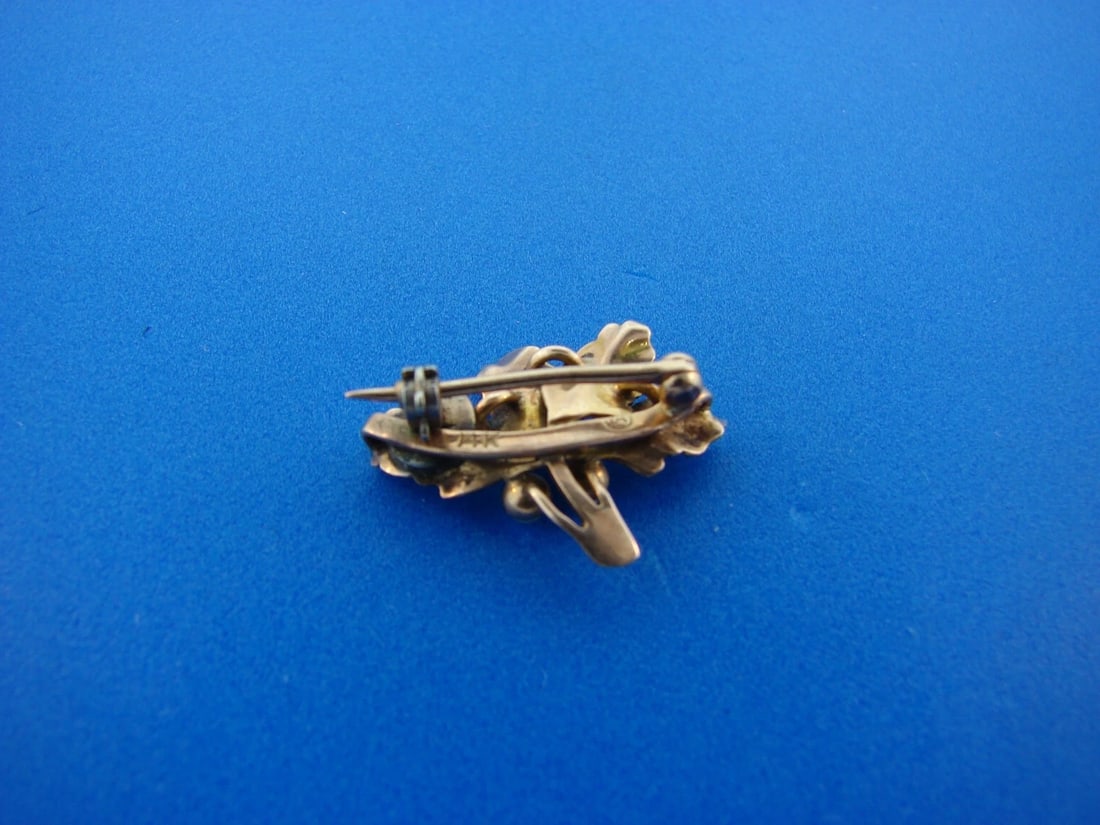 LOVELY 14k Yellow Gold, Enamel & Pearl Leaf Pin Miniature & Watch Holder - 2