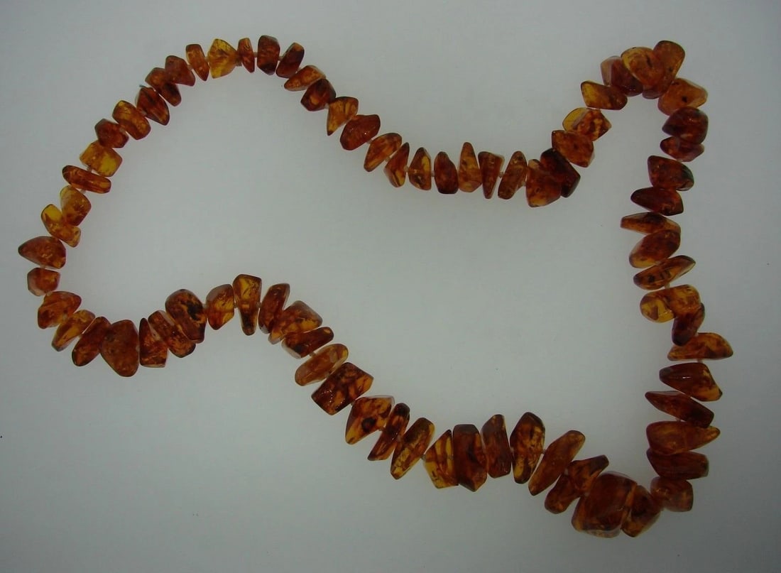 GORGEOUS Latvian Strand of Amber Necklace - 3