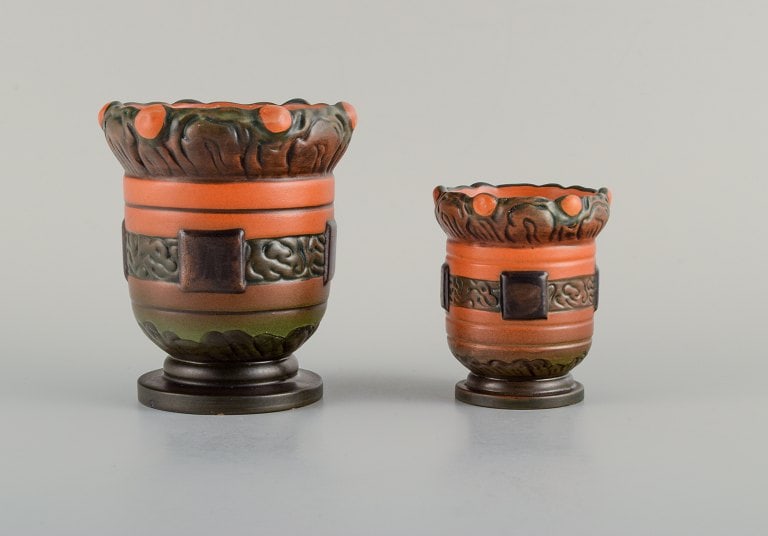 Ipsens Denmark. Two Art Nouveau jars in hand-painted glazed ceramic. - 3