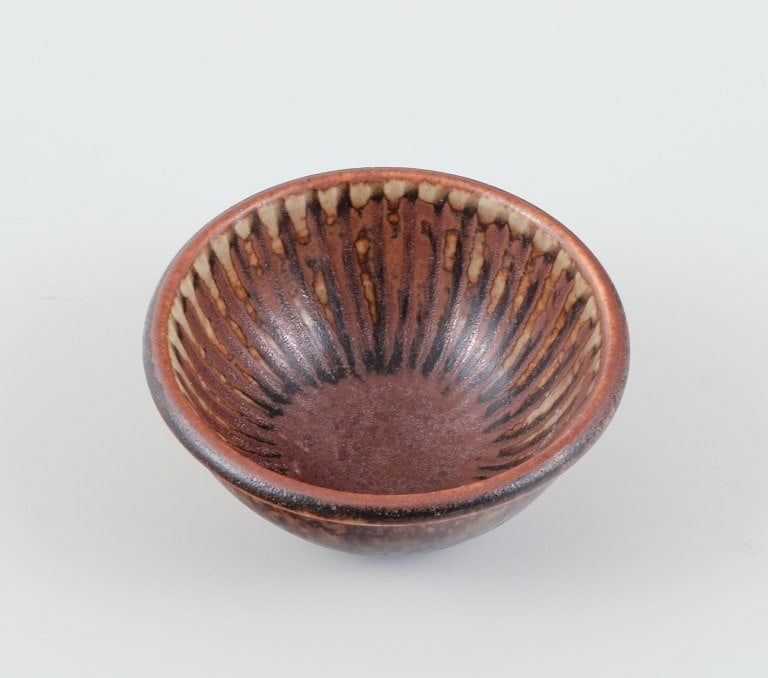 Stig Lindberg (1916-1982), Gustavsberg Studio hand, miniature ceramic bowl. - 3
