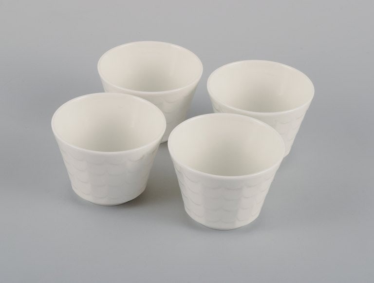 Wilhelm Kåge for Gustavsberg. Four flower pot covers in porcelain. Swedish design, 1960s. - 4