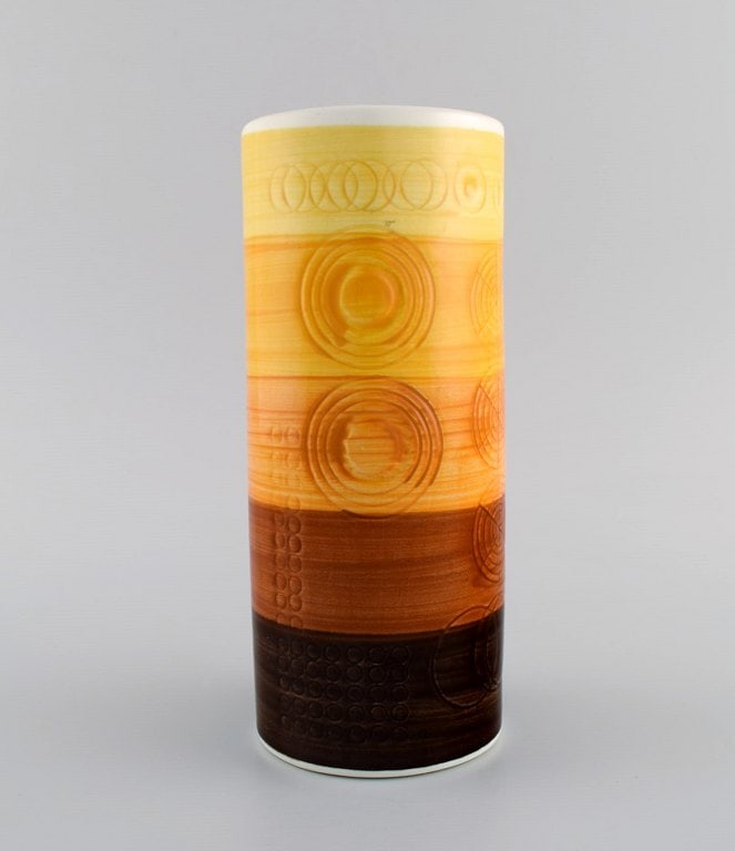Olle Alberius for Rörstrand. Cylindrical Sarek vase in hand-painted and glazed ceramics with - 3