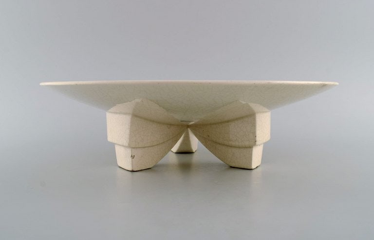 Longwy, France. Art deco bowl in glazed stoneware on tripod. Crackle design. 1940s. - 4