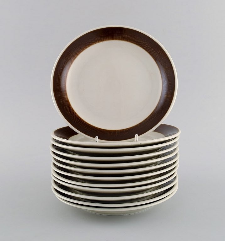 Hertha Bengtson (1917-1993) for Rörstrand. Twelve Koka cake plates in glazed stoneware. 1960s. - 2