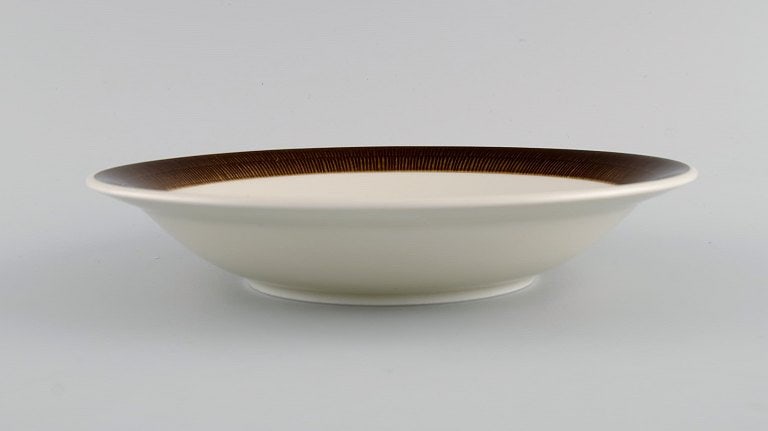 Hertha Bengtson (1917-1993) for Rörstrand. Nine Koka deep plates in glazed stoneware. 1960s. - 5