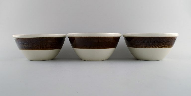 Hertha Bengtson (1917-1993) for Rörstrand. Three Koka bowls in glazed stoneware. 1960s. (1 of 6)
