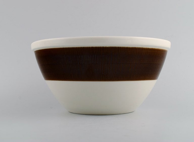 Hertha Bengtson (1917-1993) for Rörstrand. Three Koka bowls in glazed stoneware. 1960s. - 3