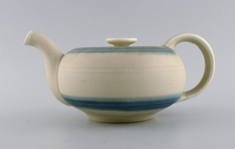 Edith Sonne for Bing & Grøndahl. Glazed stoneware teapot. 1970's. Model number 654. - 3