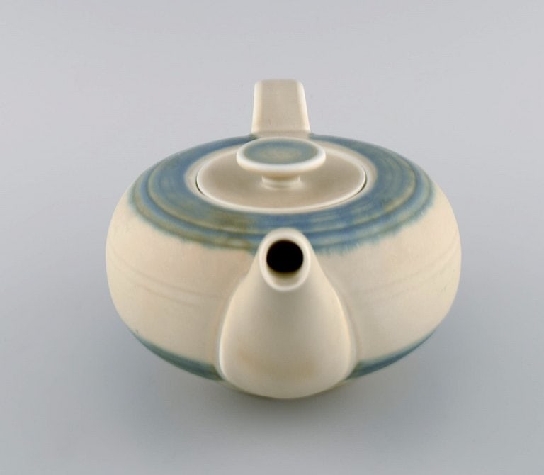 Edith Sonne for Bing & Grøndahl. Glazed stoneware teapot. 1970's. Model number 654. - 4
