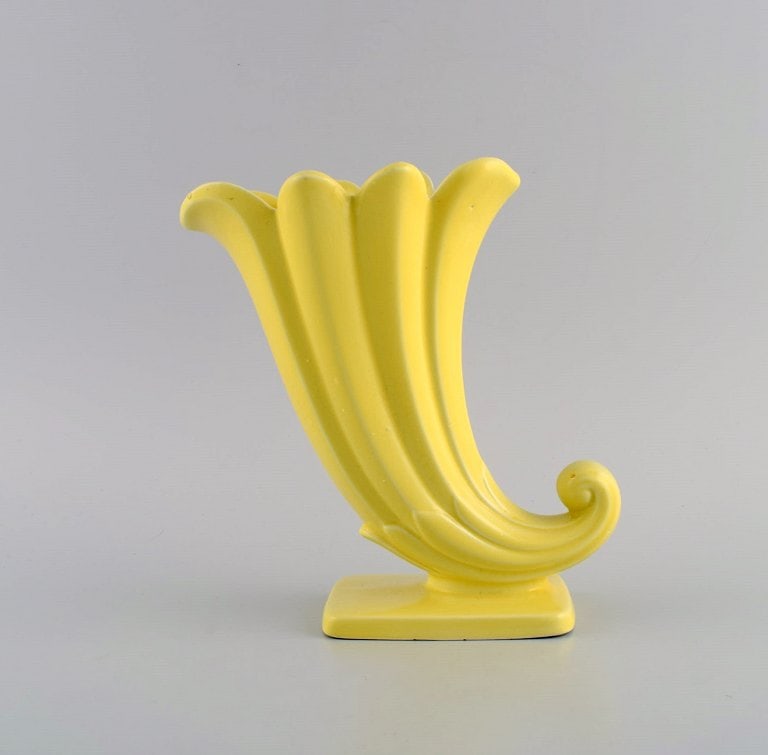 European studio ceramist. Unique vase in glazed ceramics. Beautiful glaze in shades of yellow. Mid - 2