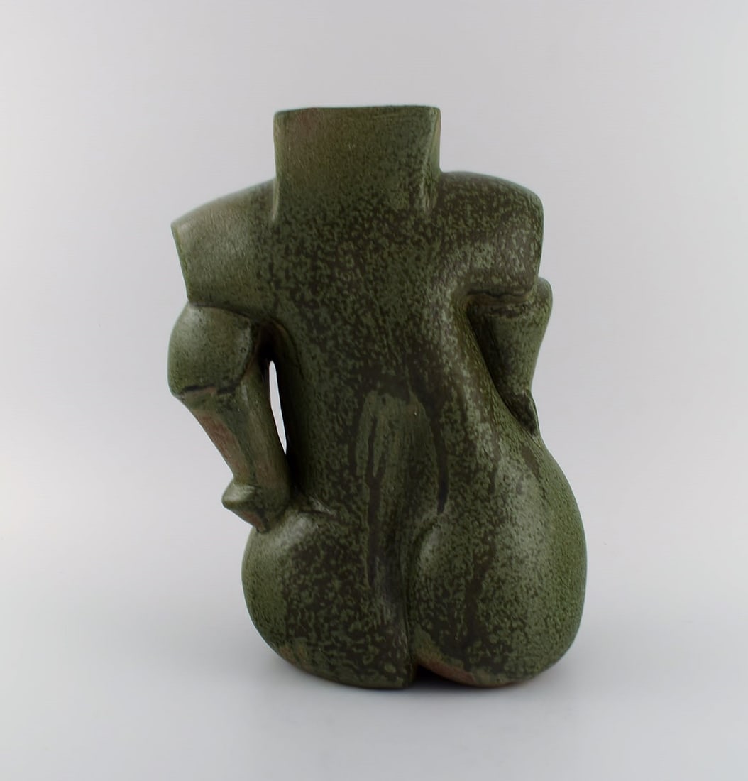 French studio potter. Organically shaped unique vase in glazed stoneware. Beautiful glaze in dark - 3