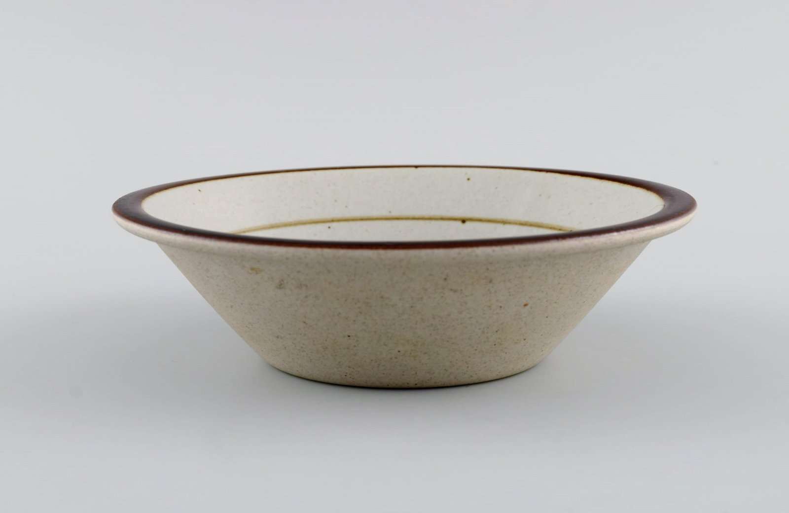 Four Knabstrup porridge bowls in partially glazed stoneware. Retro. Danish design, 1960/70s. - 3