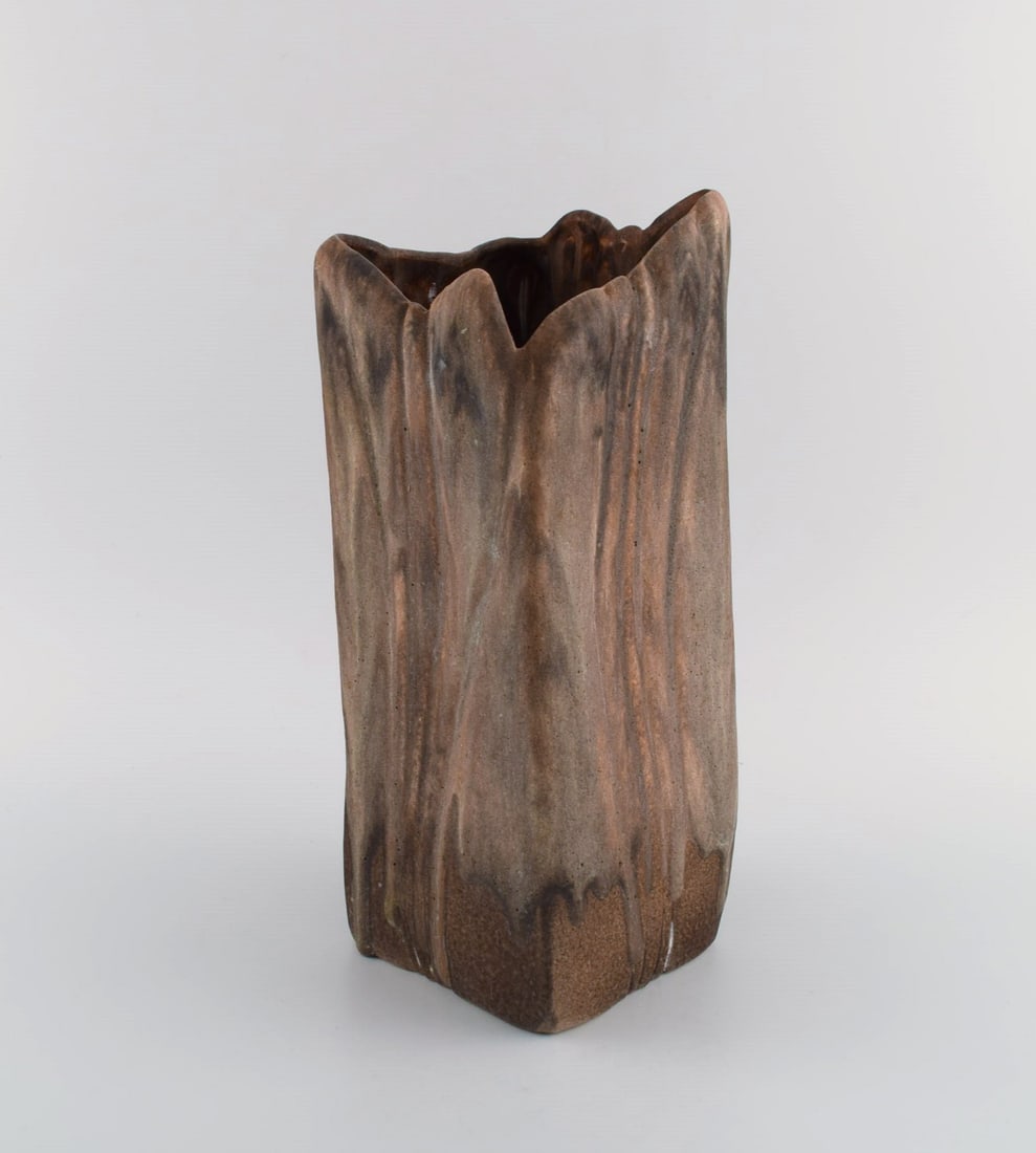European studio ceramicist. Unique vase in glazed ceramics. Beautiful glaze in brown shades. Late - 3