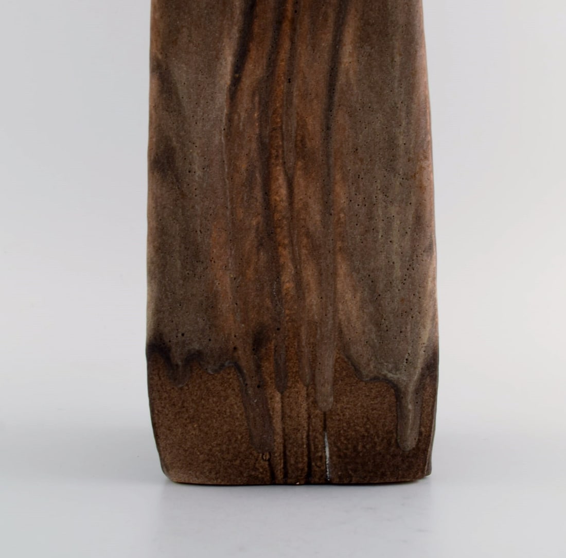European studio ceramicist. Unique vase in glazed ceramics. Beautiful glaze in brown shades. Late - 8