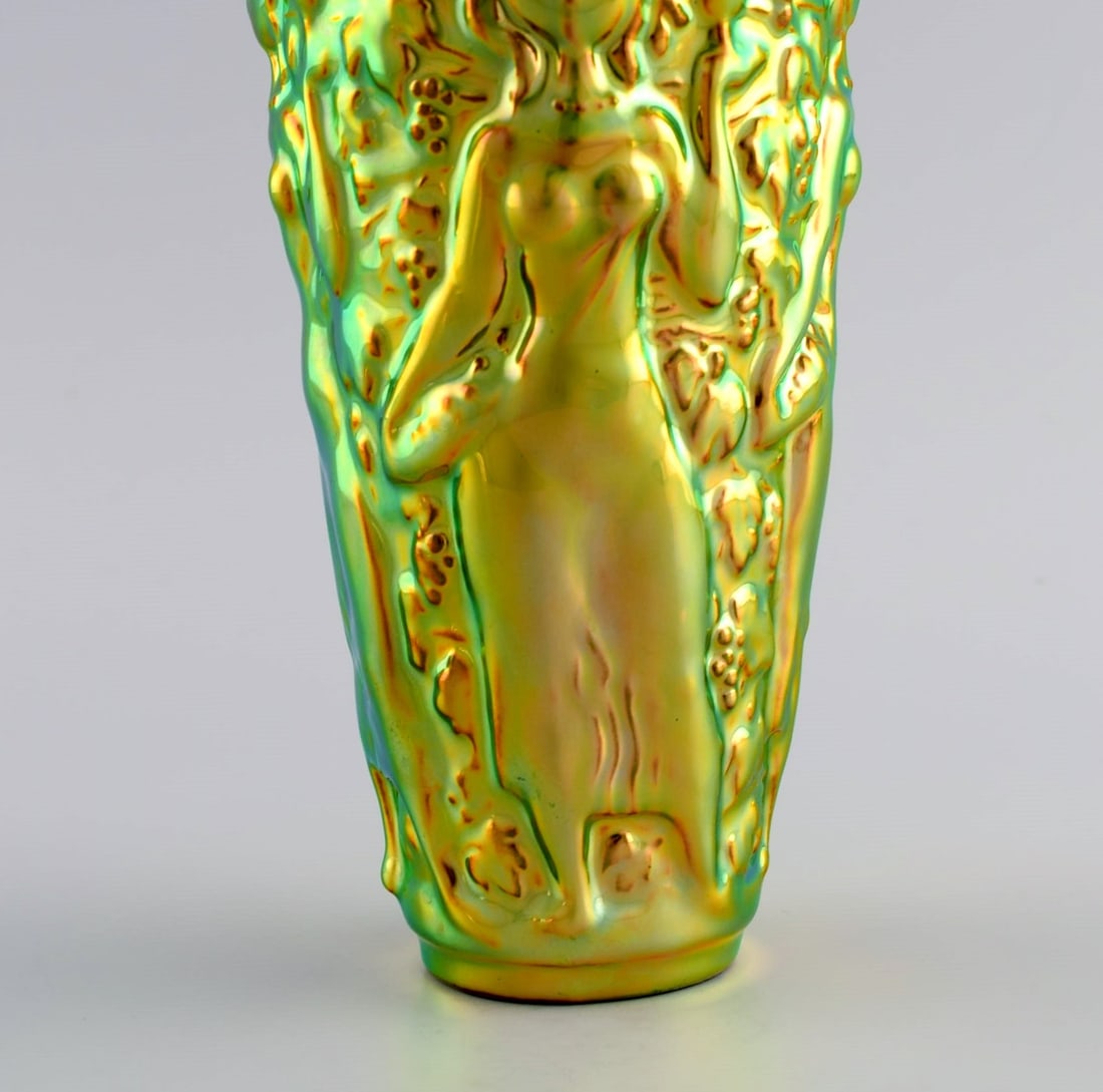 Zsolnay vase in glazed ceramics modeled with women picking grapes. Beautiful luster glasses. Late - 6