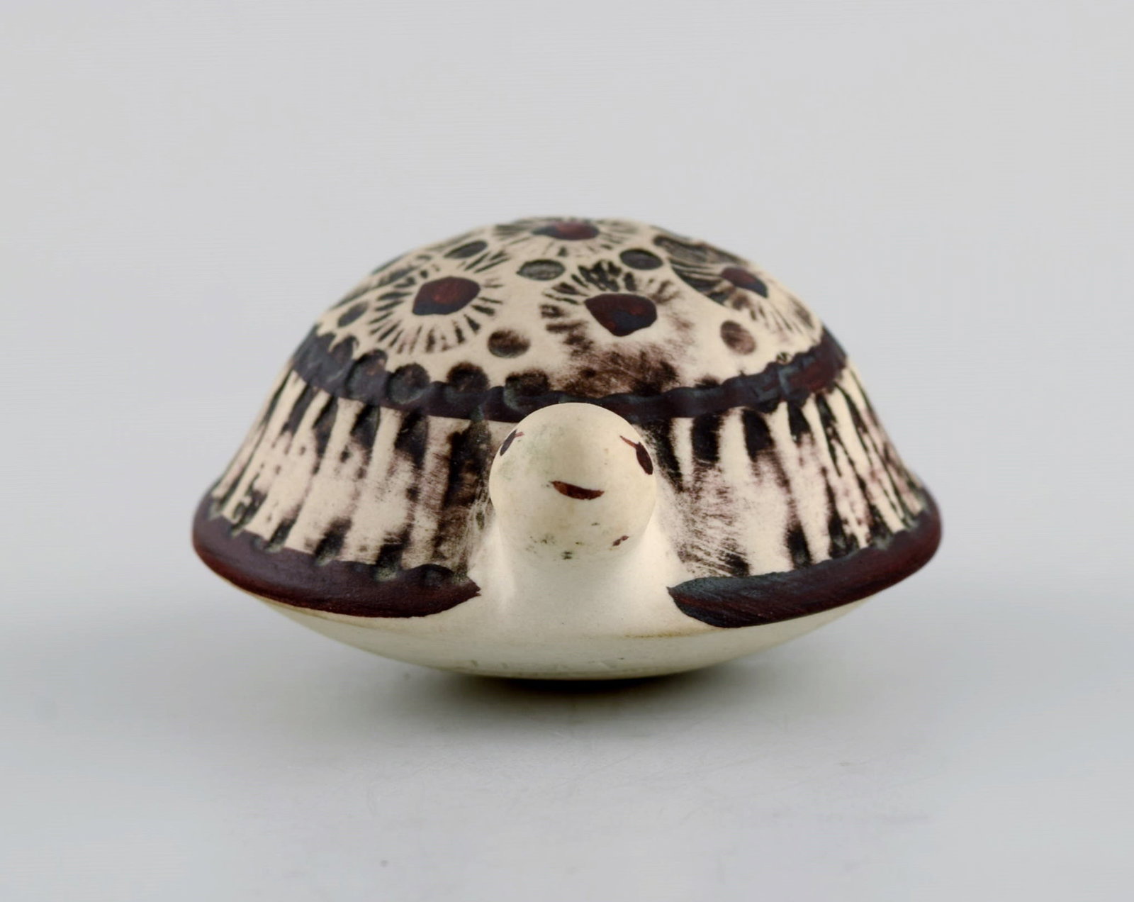 Lisa Larson for Gustavsberg. Turtle in glazed ceramics. 1970's. - 4