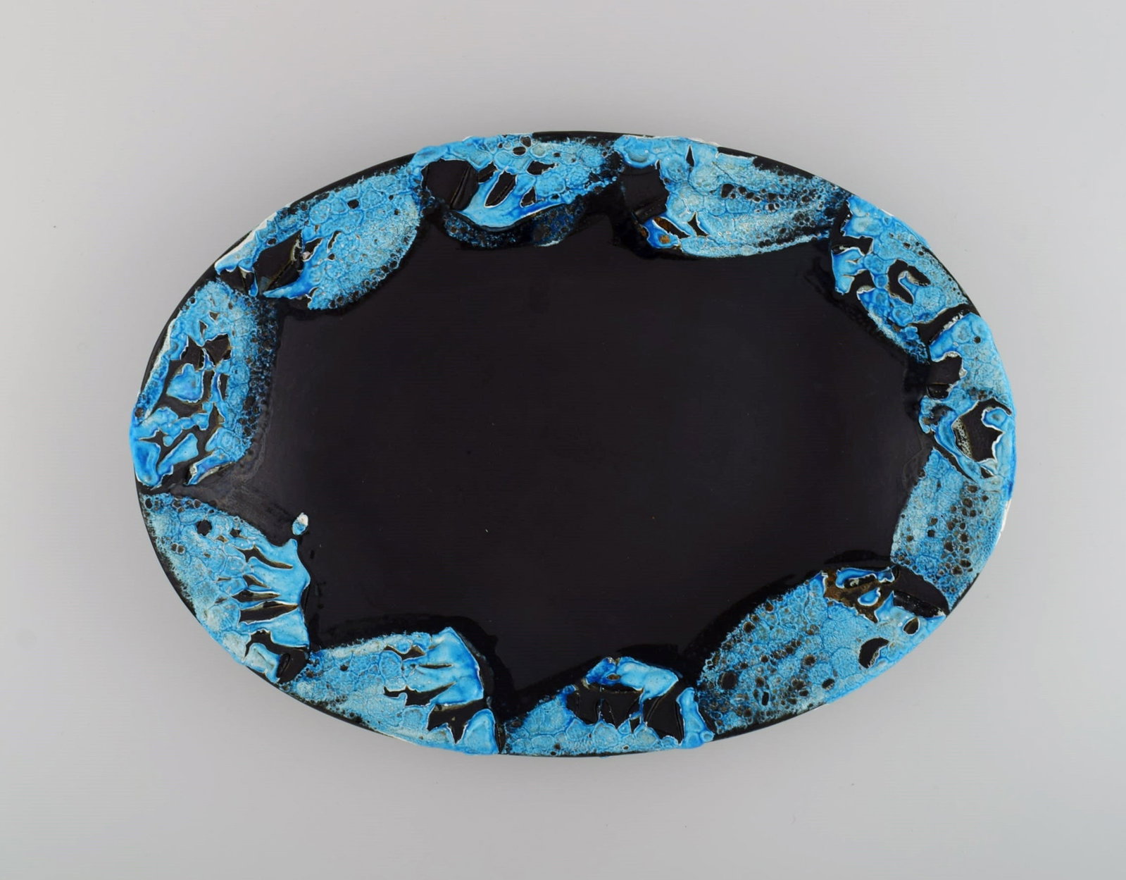 French ceramist. Two serving dishes in glazed stoneware. Beautiful glaze in azure shades. Unique, - 3