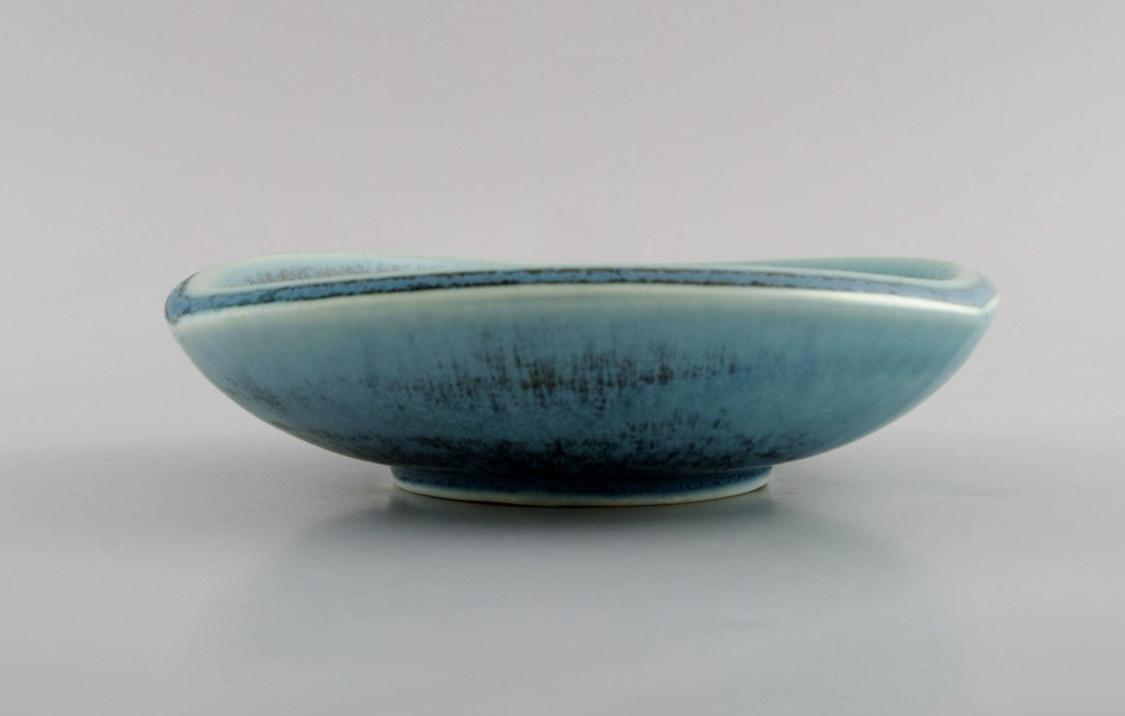 Berndt Friberg (1899-1981) for Gustavsberg. Selecta bowl in glazed ceramics. Beautiful glaze in - 5