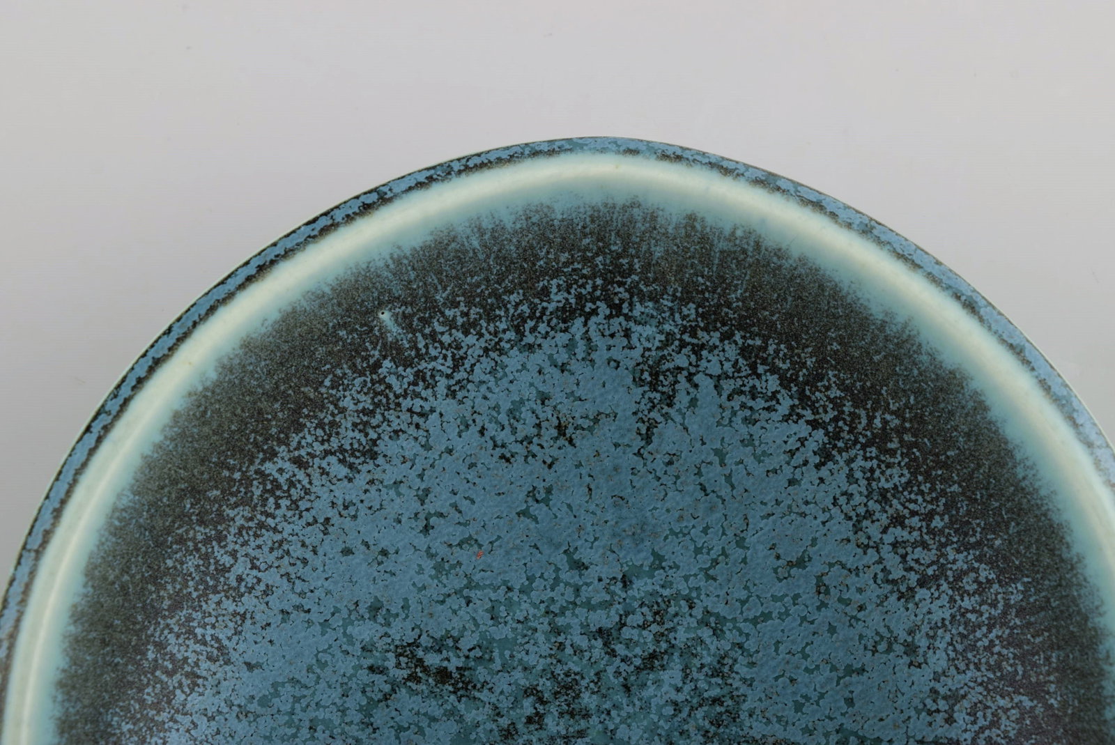 Berndt Friberg (1899-1981) for Gustavsberg. Selecta bowl in glazed ceramics. Beautiful glaze in - 6