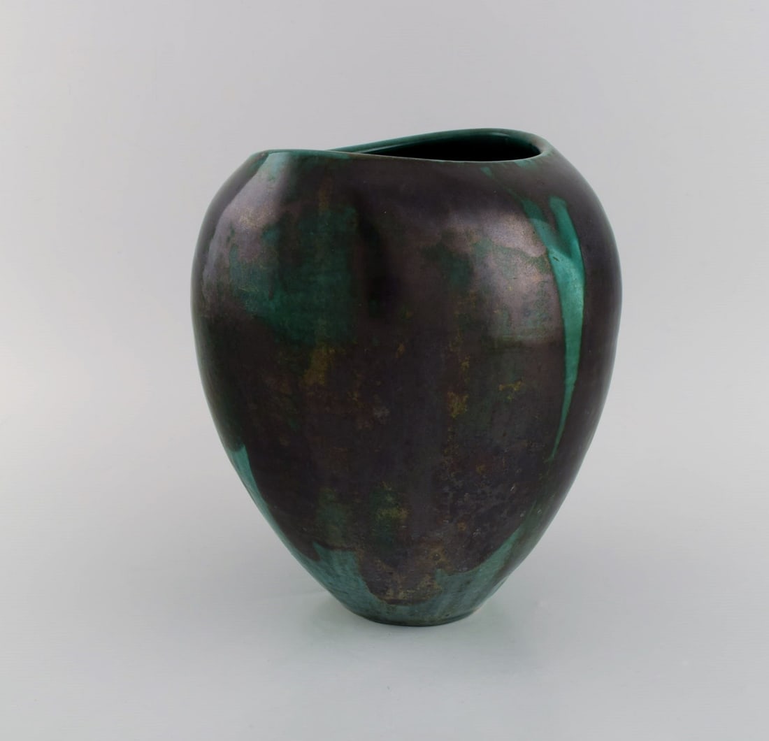 European studio ceramicist. Unique vase in glazed stoneware. Beautiful glaze in black and green - 7