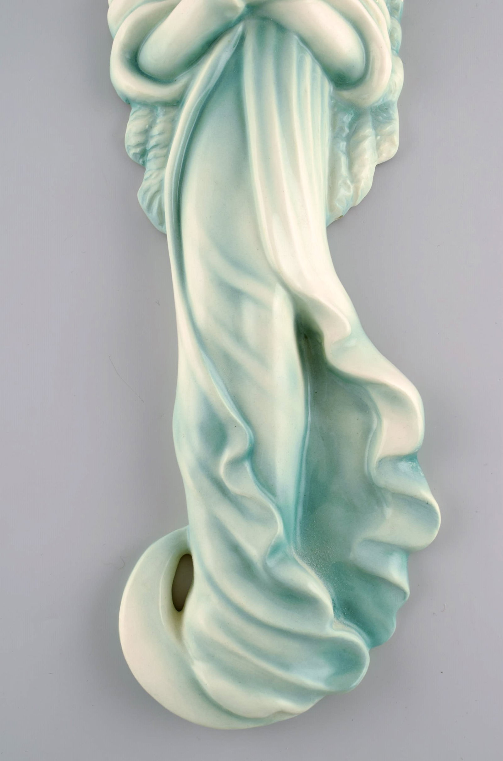 Goldscheider, Austria. Art deco wall figure in glazed ceramics. Madonna. Beautiful glaze in - 4