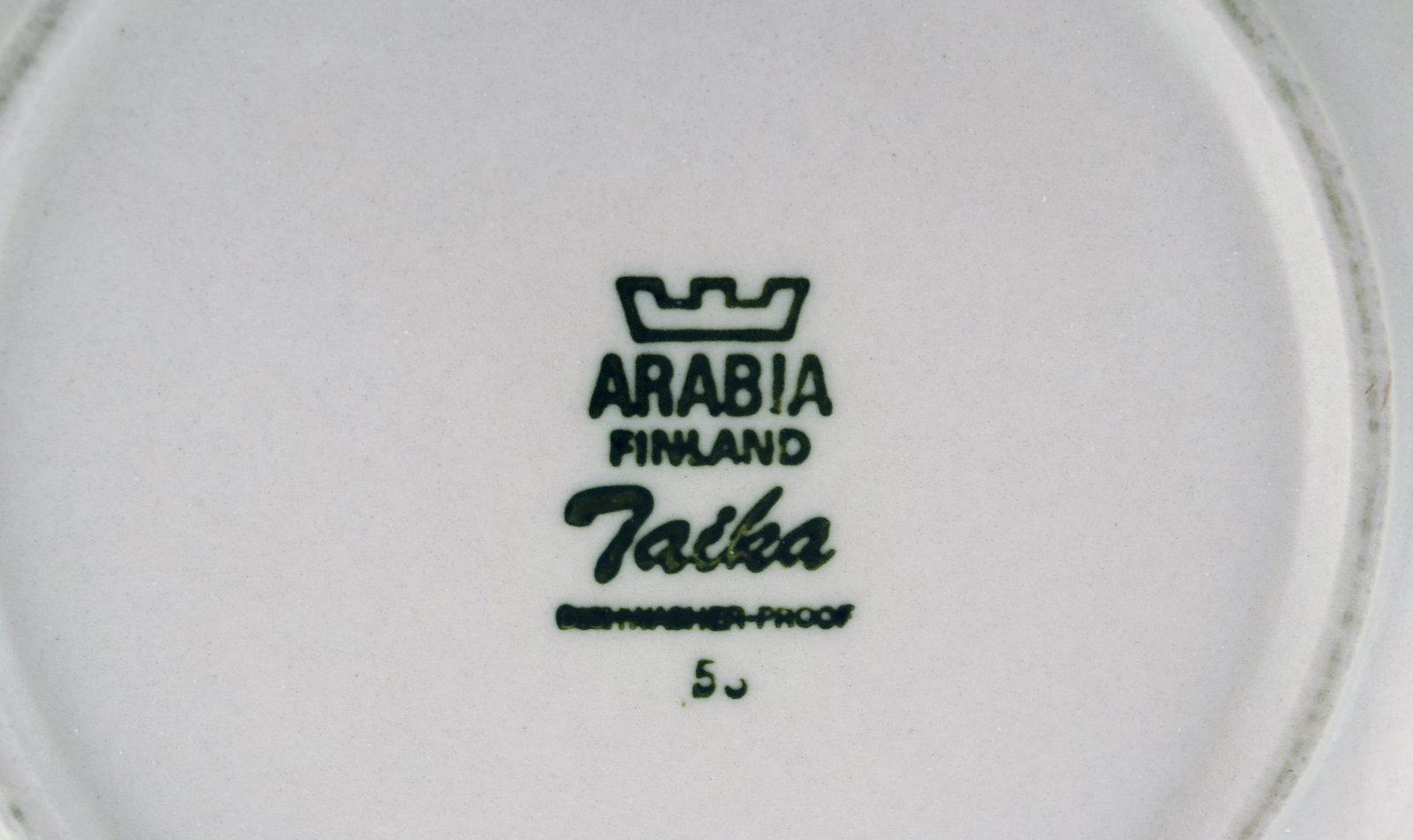 Inkeri Seppälä for Arabia. Taika morning cup with saucer in glazed stoneware decorated - 6