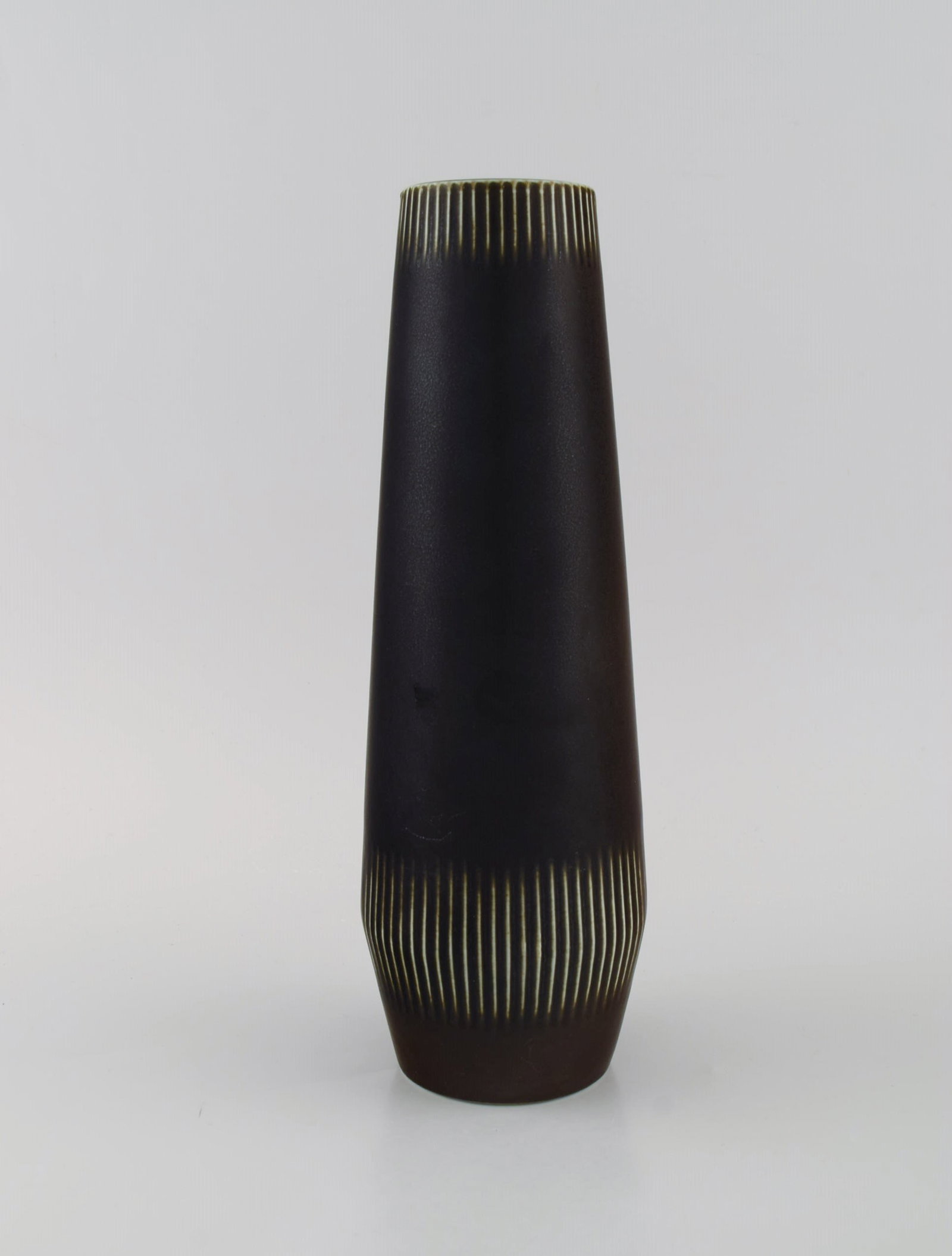 Carl Harry Stålhane (1920-1990) for Rörstrand. Vase in glazed ceramics with vertically (1 of 8)