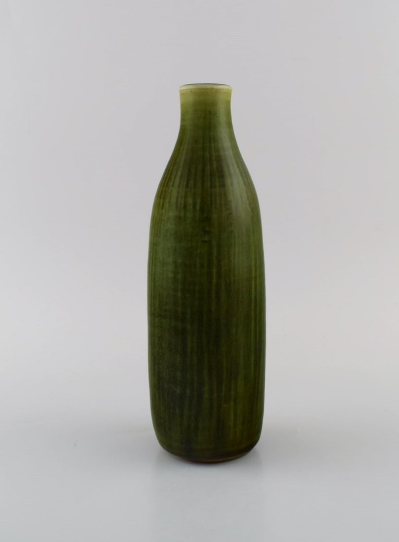 Edith Sonne for Saxbo. Bottle-shaped vase in glazed ceramics. Beautiful glaze in shades of green. (1 of 8)