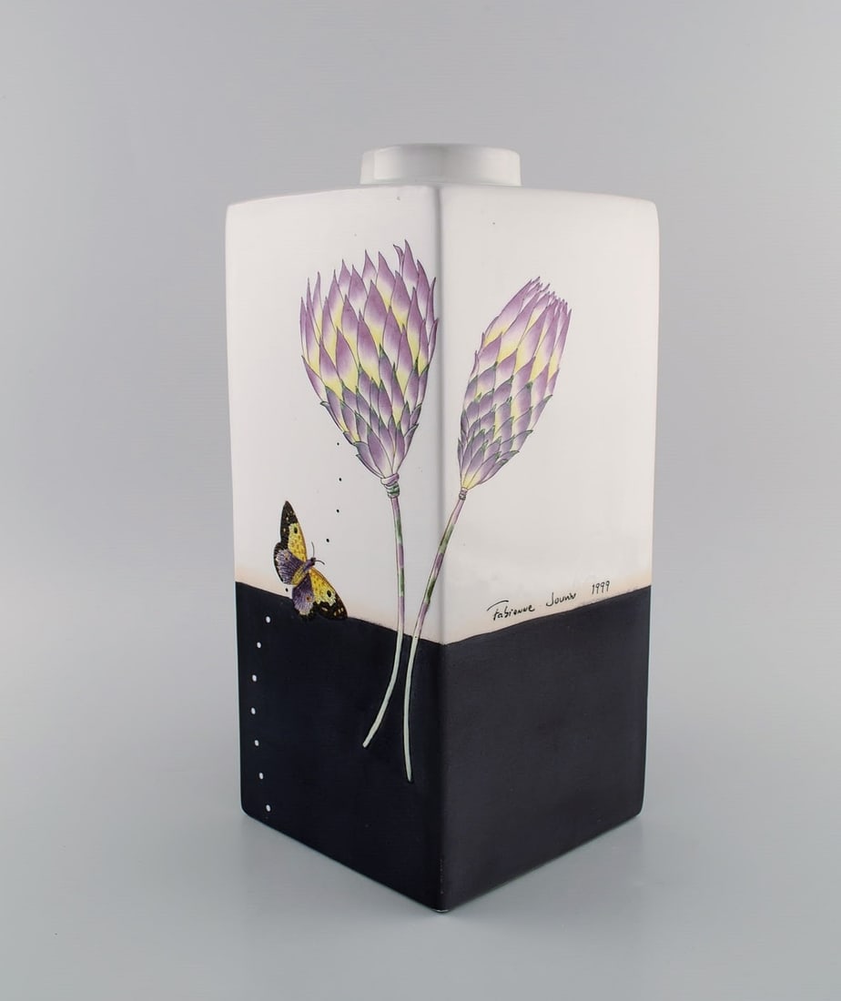 Fabienne Jouvin, Paris. Unique vase in glazed ceramics with hand-painted flowers and butterfly. (1 of 7)
