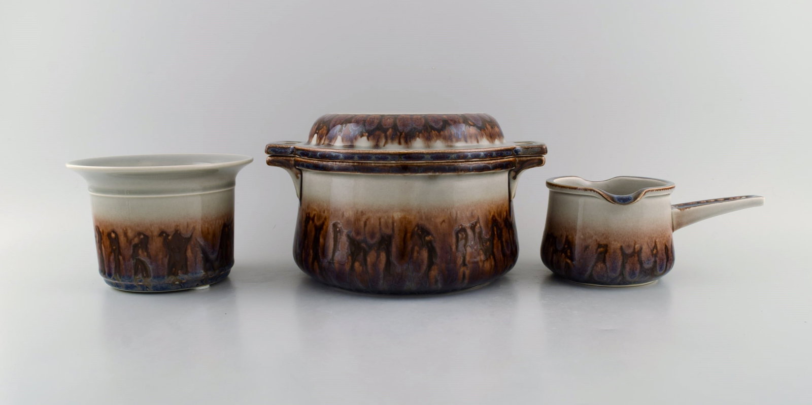 Bing & Grøndahl Mexico dinner service. Lidded bowl, jug and bowl in glazed stoneware. Danish (1 of 7)